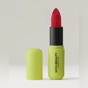 WYN BEAUTY WORD OF MOUTH
MAX COMFORT MATTE LIPSTICK DARE